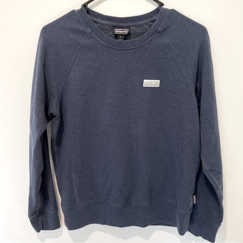 Patagonia women’s p-6 label organic crew sweatshirt